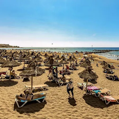 Las Americas Two Bedroom 2 Minutes To The Beach Διαμέρισμα