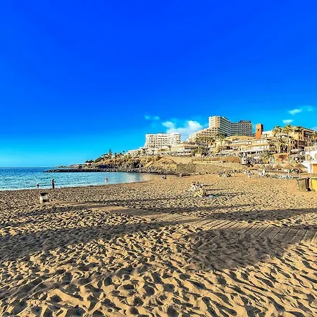 Las Americas Two Bedroom 2 Minutes To The Beach